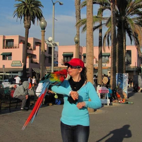 Meet your Posher, Parvin - Picture 1 of 1